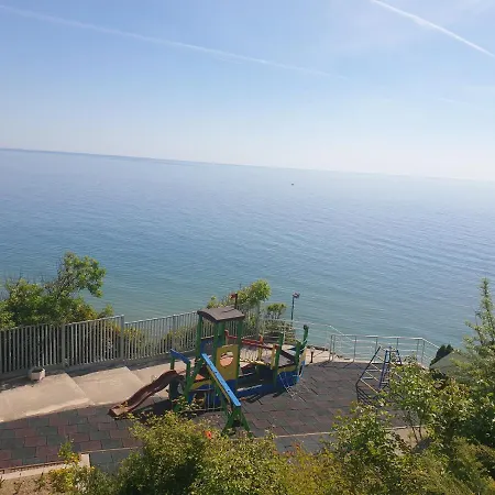 Silver Terace With Sea View For 4 Person Appartamento Byala (Varna)