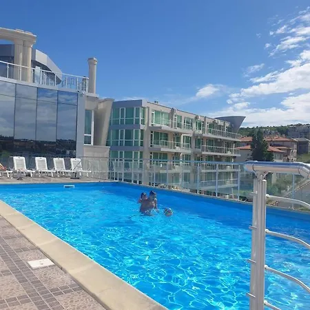 Silver Terace With Sea View For 4 Person Lejlighed