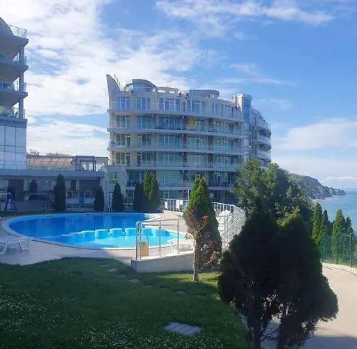 Silver Terace With Sea View For 4 Person Apartment *