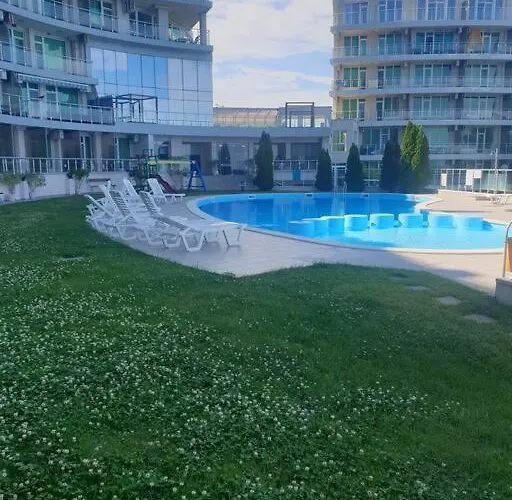 Silver Terace With Sea View For 4 Person 비알라